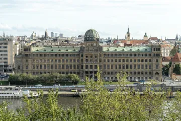Odbory kritizují návrhy k propouštění úředníků, žádají vládu o odmítnutí