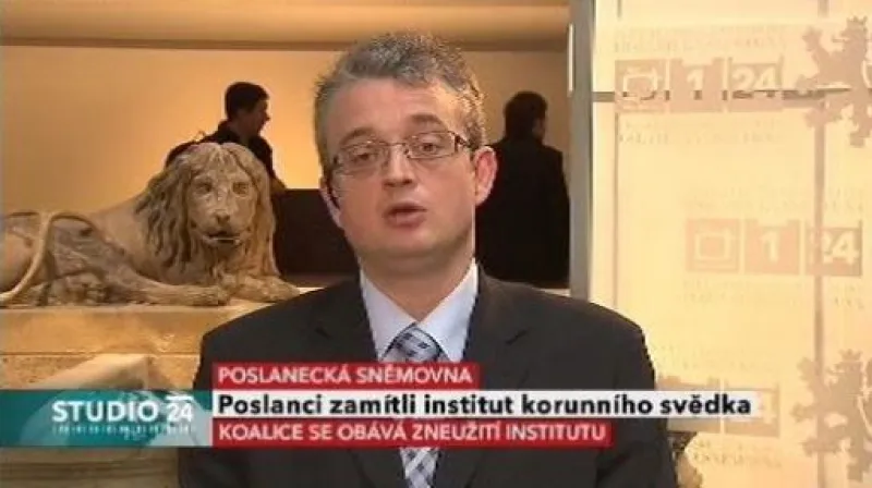 Studio ČT24 o institutu korunního svědka ve Sněmovně