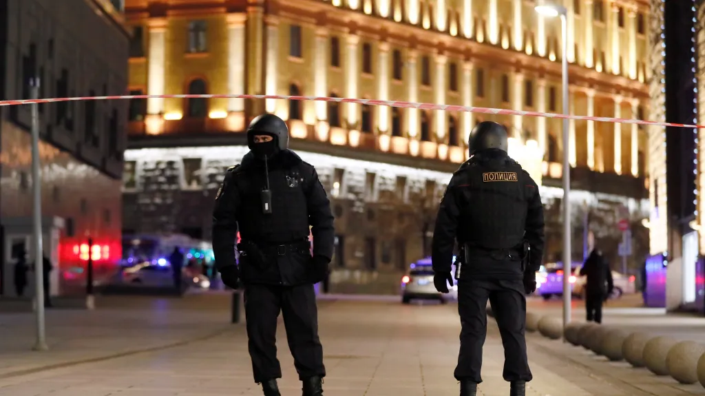 Policisté blízko sídla FSB