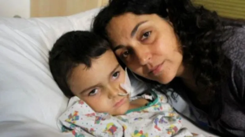 Britský chlapec s rakovinou se bude léčit v Česku