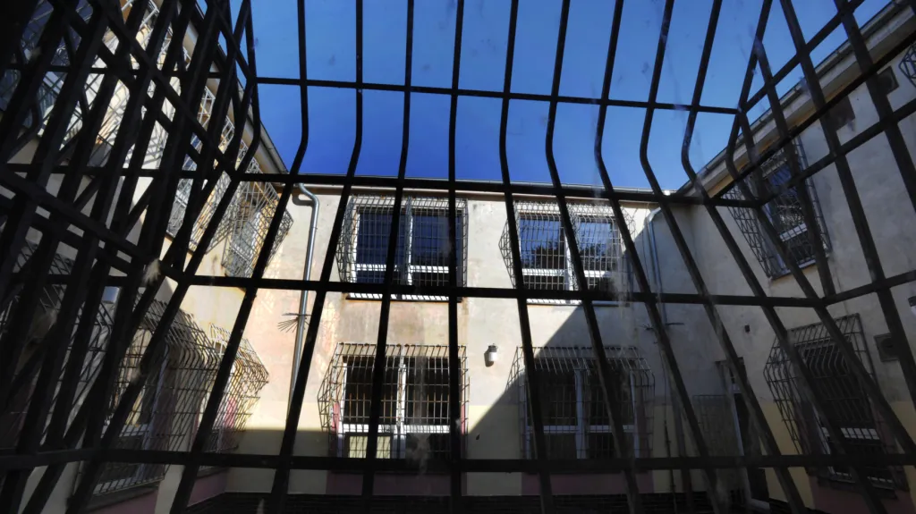 Detenční zařízení v Drahonicích