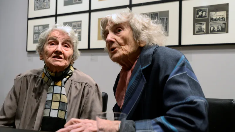 Staša Fleischmannová, Olga Housková