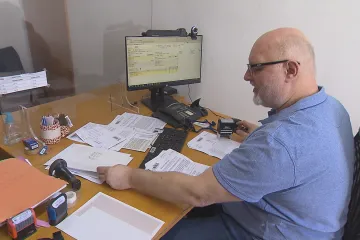 Odbory chtějí víc peněz pro státní zaměstnance. Přidání by podle Jurečky nemělo být plošné