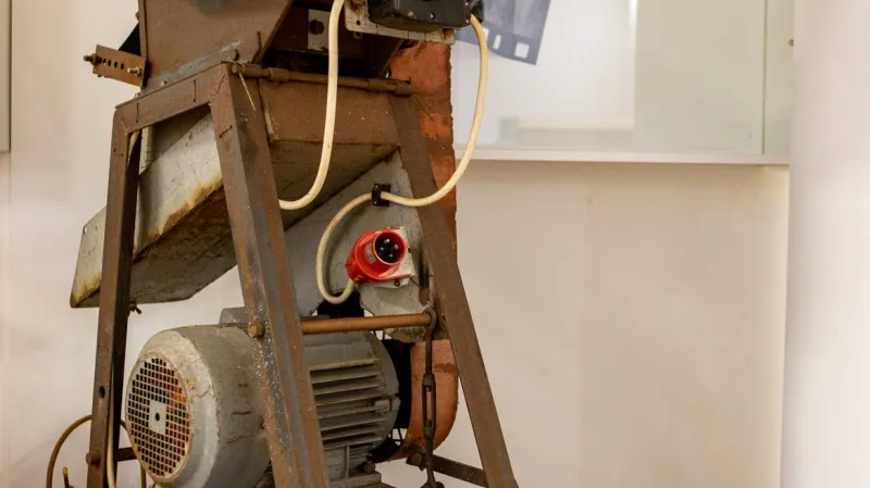 Elektrický štěpkovač na větve