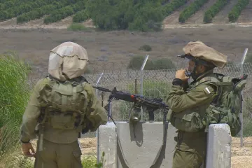 Izrael uzavřel hraniční přechod do Pásma Gazy. Kvůli protestům Palestinců