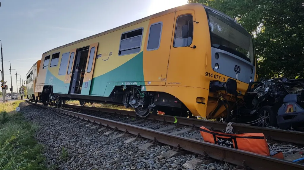 Nehoda vlaku a osobního auta ve Zlíně