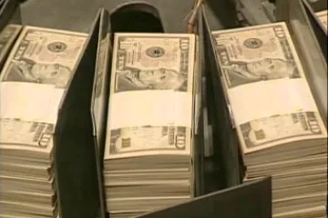 Demokraté chtějí protlačit dalších 825 miliard dolarů veřejných útrat