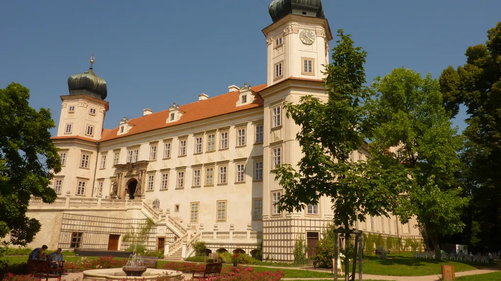 Zámek Mníšek pod Brdy
