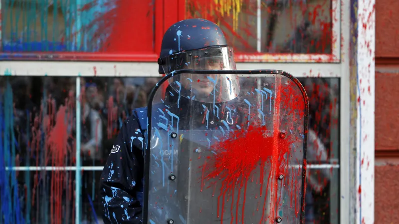 Bezpečnostní složky během protestů ve Skopje