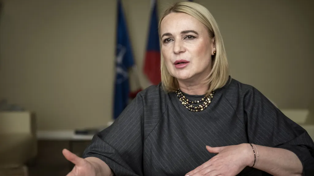 Ministryně obrany Jana Černochová (ODS)