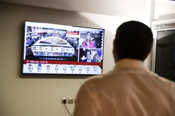 Staronový vítěz řeckých voleb vyhrál nečekaně přesvědčivě