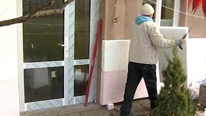 Zateplovací práce na základních školách v Sezimově Ústí