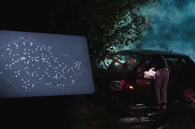 Mapa ukazuje místa smrtelných dopravních nehod a jejich příčiny