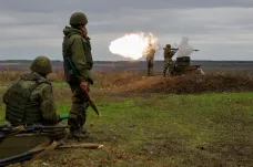 Ukrajinci vstoupili do obranného pásma Rusů, ti před nimi zaminovávají infrastrukturu