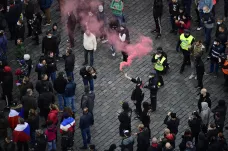 Úřady ukončily protest proti covidovým opatřením na Staroměstském náměstí, musela zasahovat policie