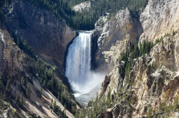 Supervulkán, který vědcům stále motá hlavu. Yellowstonský národní park byl vyhlášen před 150 lety