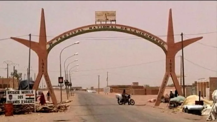 Do Nigeru dorazila ozbrojená kolona