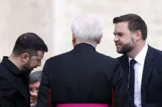 Zelenskyj měl „normální“ schůzku s Vancem a poděkoval papežovi
