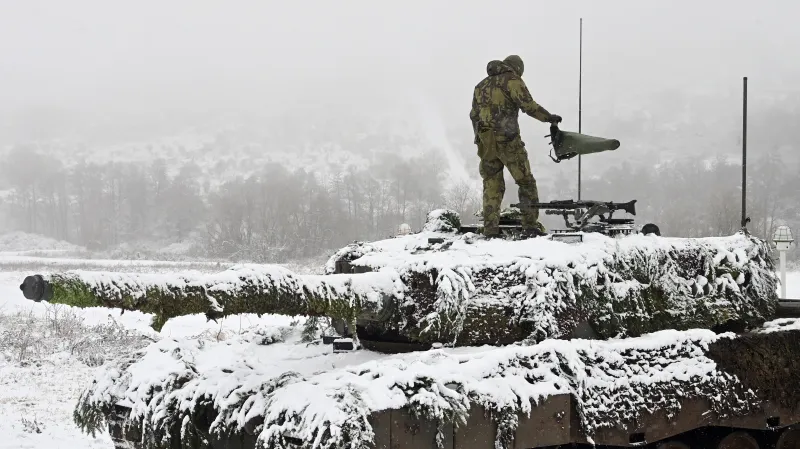 Vojenské cvičení s tanky Leopard 2 A4 ve Vojenském újezdě Doupov
