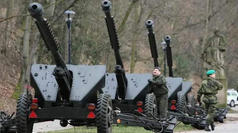 Salvová děla na Petříně