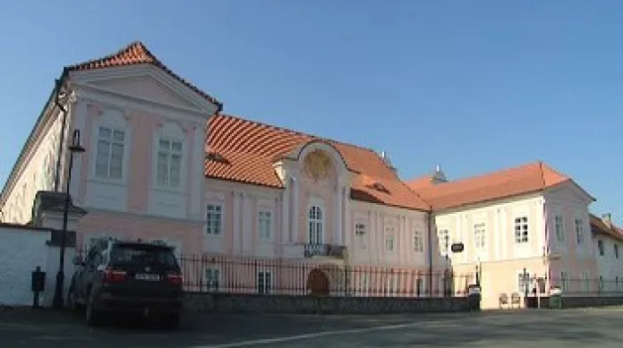 Na rekonstrukci zámku Hrádek u Sušice získal investor ve druhé výzvě ROPu dotaci 18,5 milionu korun.
