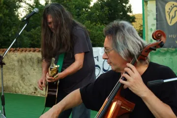 Ivan Hlas pokřtil nový amfiteátr v jihočeském Kraselově