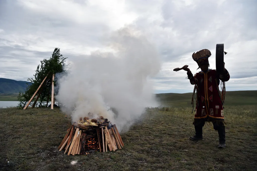 Nominace na vítěznou sérii Czech Press Photo 2018 (Každodenní život): Planeta šamanů