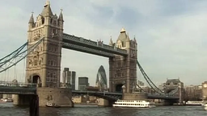 Londýnský Tower Bridge