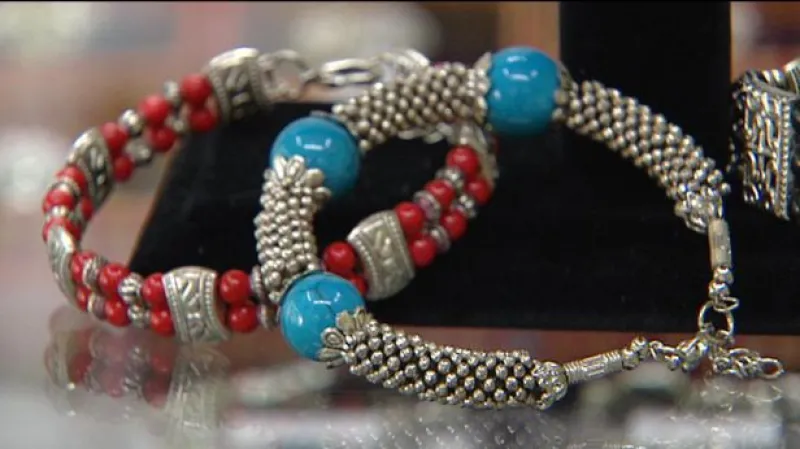 Pozor na padělky šperků a falešné drahé kameny