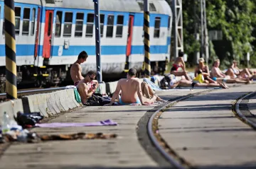 Zatopený lom v Blansku pohlídají kamery. Nový majitel tam zatrhne veřejné koupání