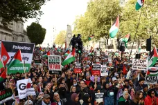 Demonstrace v Londýně vyjádřila podporu Palestincům. V Berlíně se chystá proizraelská akce