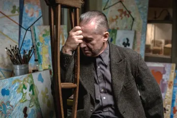 Recenze: Mžitky v rudém šeru. Poslední Wajdův film je dobrá volba