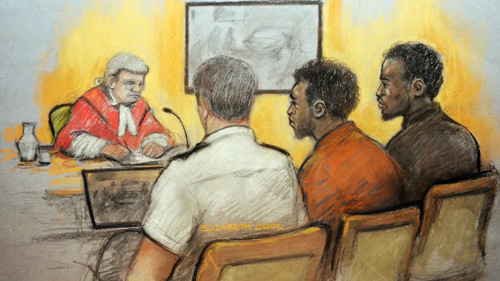 Muži obžalovaní z vraždy vojáka Rigbyho před soudem