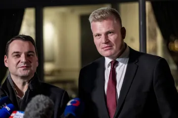 Hnutí Duha podalo žaloby na Macinku a Turka
