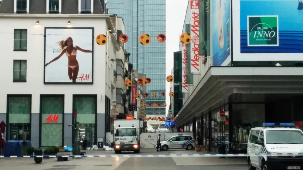 Uzavřená oblast u nákupního centra City2 v Bruselu