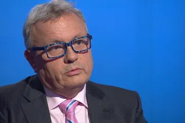 Dlouhý: Karenční doba byla návrat k normálu. Je špatně, že návrh na zrušení je politicky motivovaný