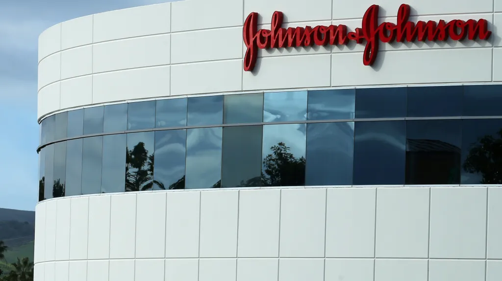 Budova firmy Johnson & Johnson v Kalifornii