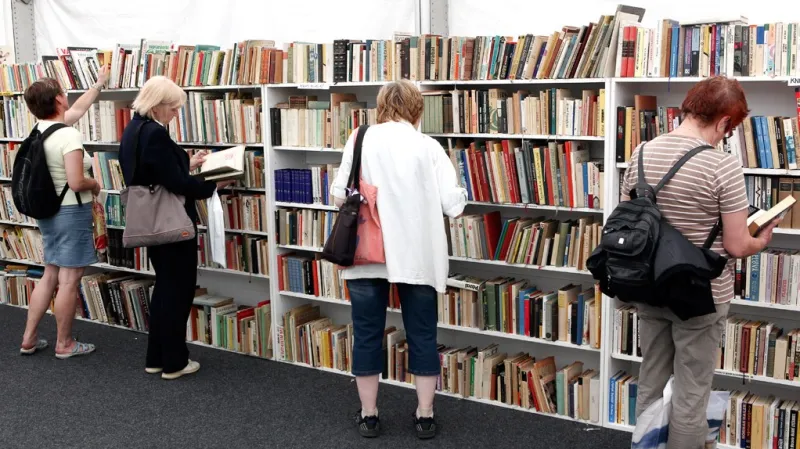 Literární míle - společný "supermarket" antikvářů