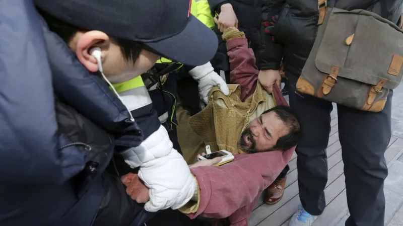 Policie zadržela podezřelého Kim Ki-Čonga