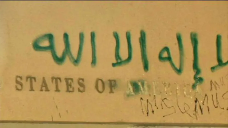 Pokračují útoky na americké ambasády