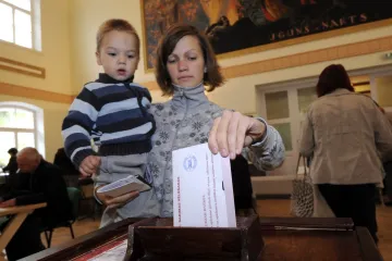 Volby v Lotyšsku vyhrála proruská levice, její vláda není jistá