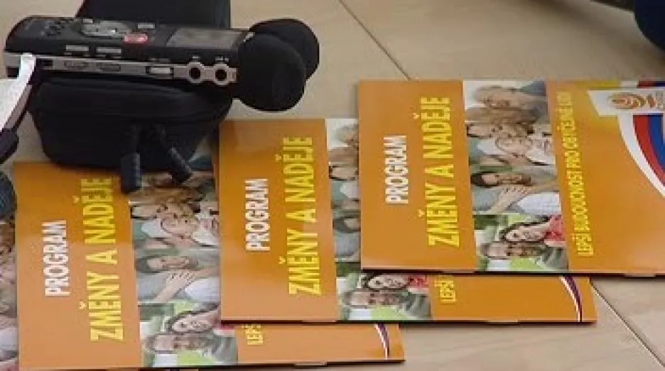 Pozvánka na brífink ČSSD vedla až k ostré roztržce s tamními lídry ostatních politických stran.