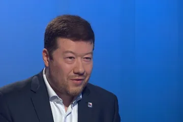 Hlavní chybou bylo dát Arenbergerovi funkci ministra, míní Okamura. Očkovat se prý nenechá