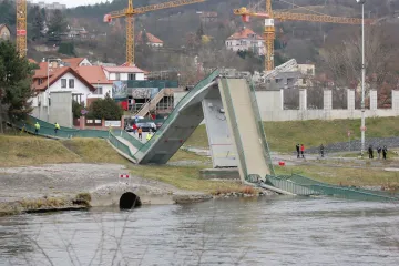 Projektant a šéf oddělení mostů dostali odškodné za nezákonné stíhání v případu pádu Trojské lávky