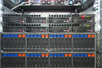 Pražský superpočítač bude plánovat plynulejší dopravu, navrhne jízdní řády i trasy taxíků 