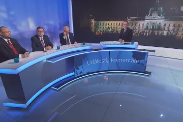 Padne vláda? Faltýnek, Stanjura, Chvojka či Kalousek ve velké debatě šéfů poslaneckých klubů