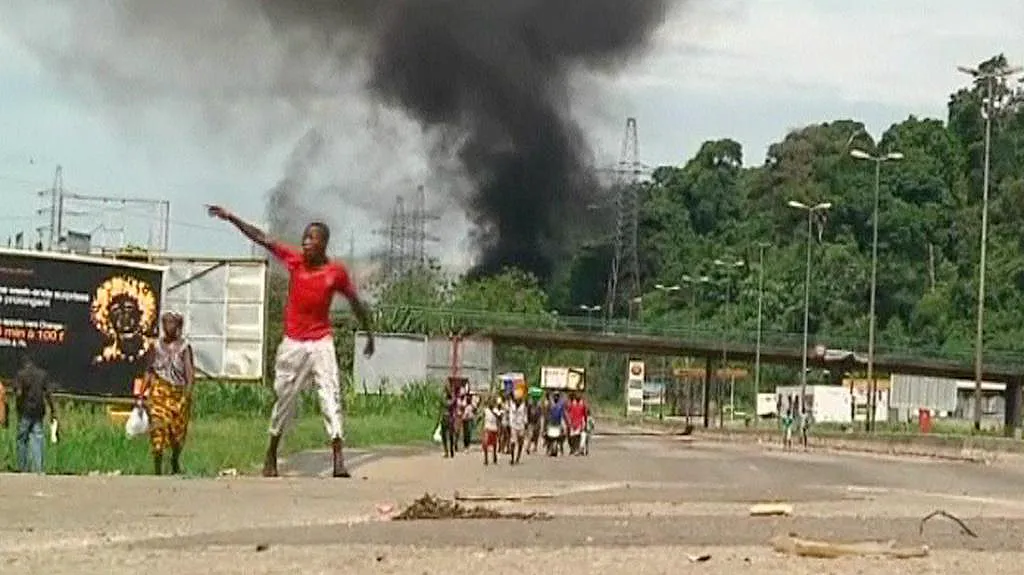 Boje v Pobřeží slonoviny