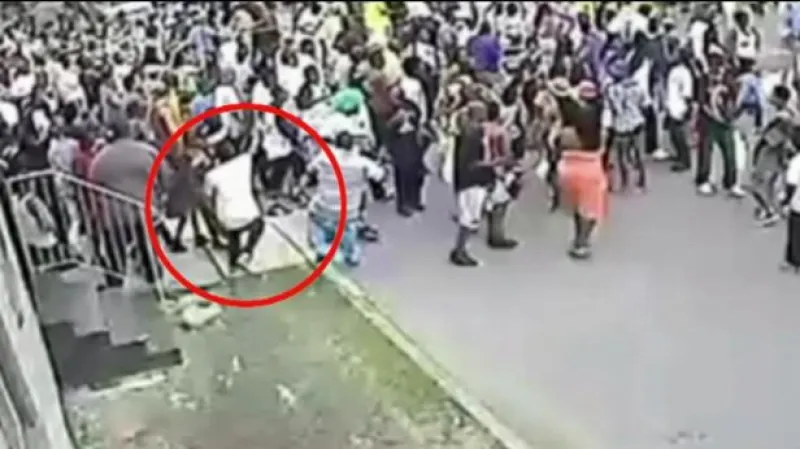 Průvod v New Orleansu zasáhla střelba