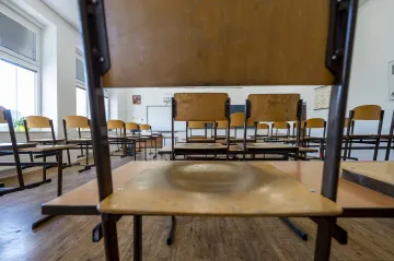 Vysoké a střední školy přejdou na 14 dní na on-line výuku, 1. stupeň ZŠ zůstane beze změn