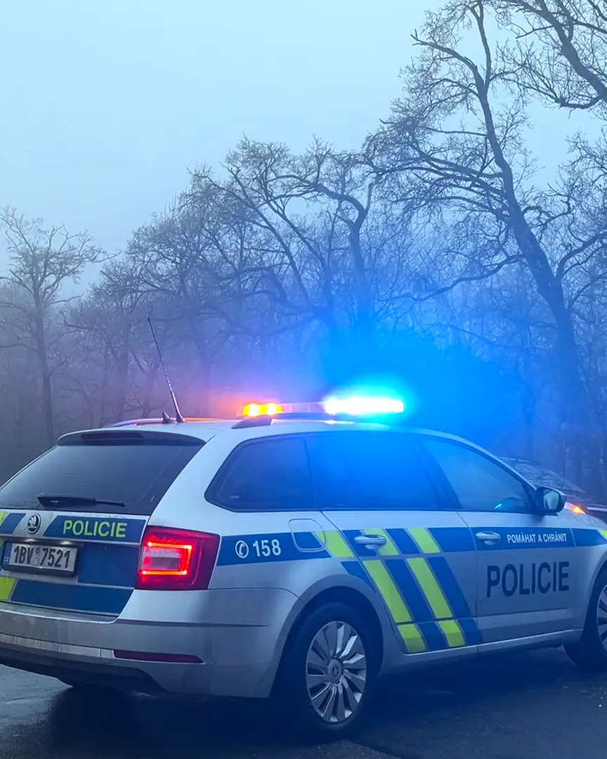 Namrzající mrholení způsobilo v části Moravy přes sto nehod